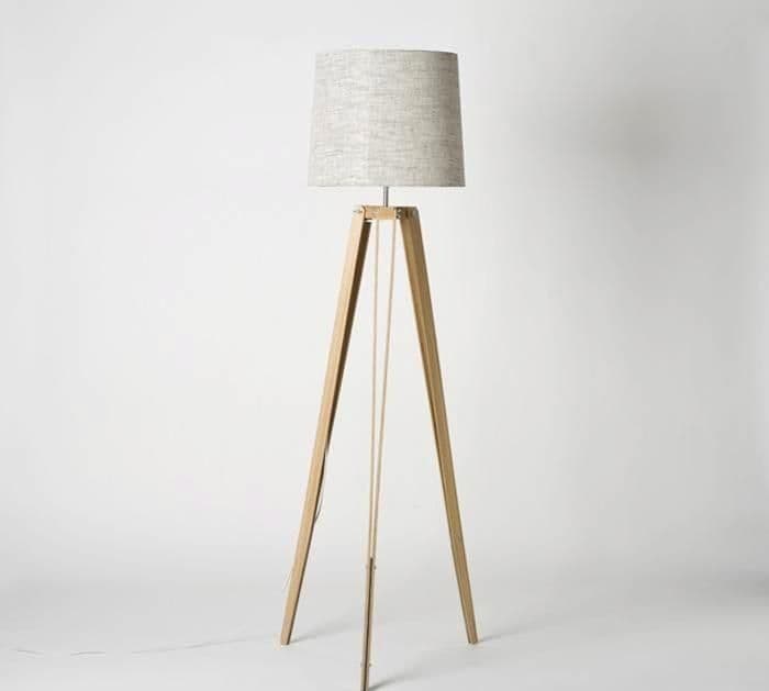 Wooden Tripod Floor Lamp – Variant 7 - View 1